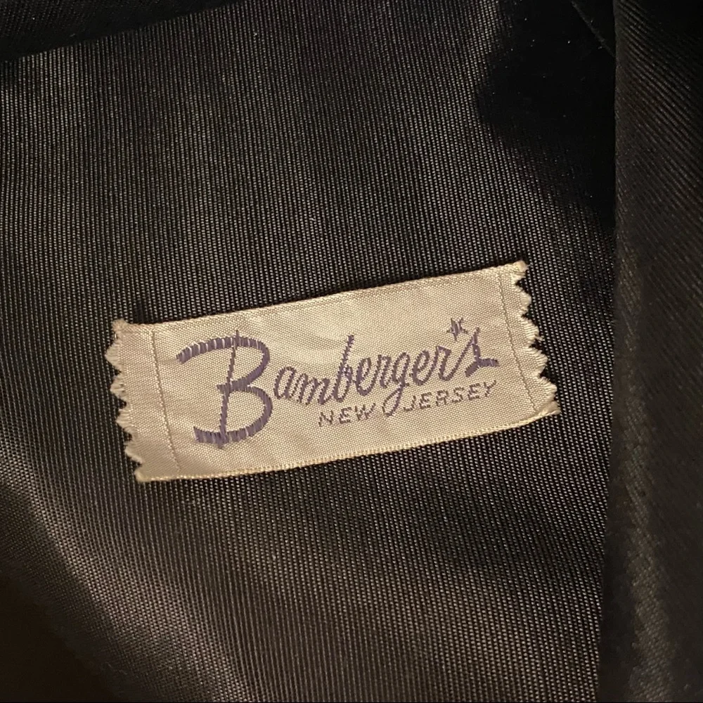 BAMBERGER’S NEW JERSEY HAT VINTAGE BLACK VELVET CLOCHE RIBBON ASYMMETRICAL BRIM